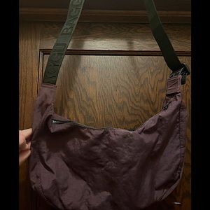 Baggu Medium Crescent Crossbody Bag Rare Color NEW